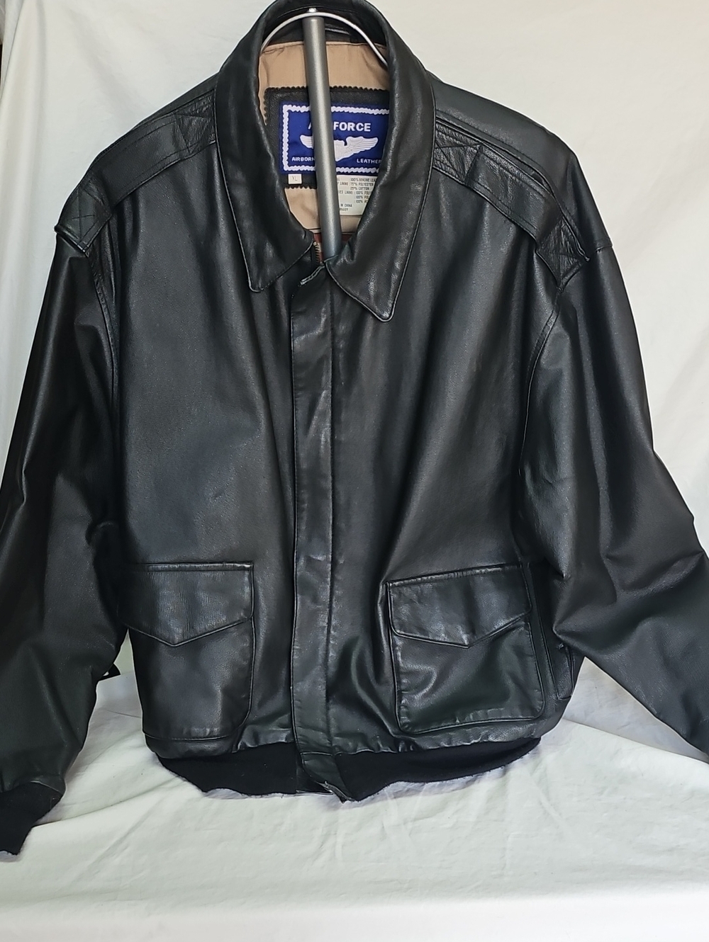 Vintage Black Leather Bomber Jacket - Classic Men's Coat Airborne Air Force XL